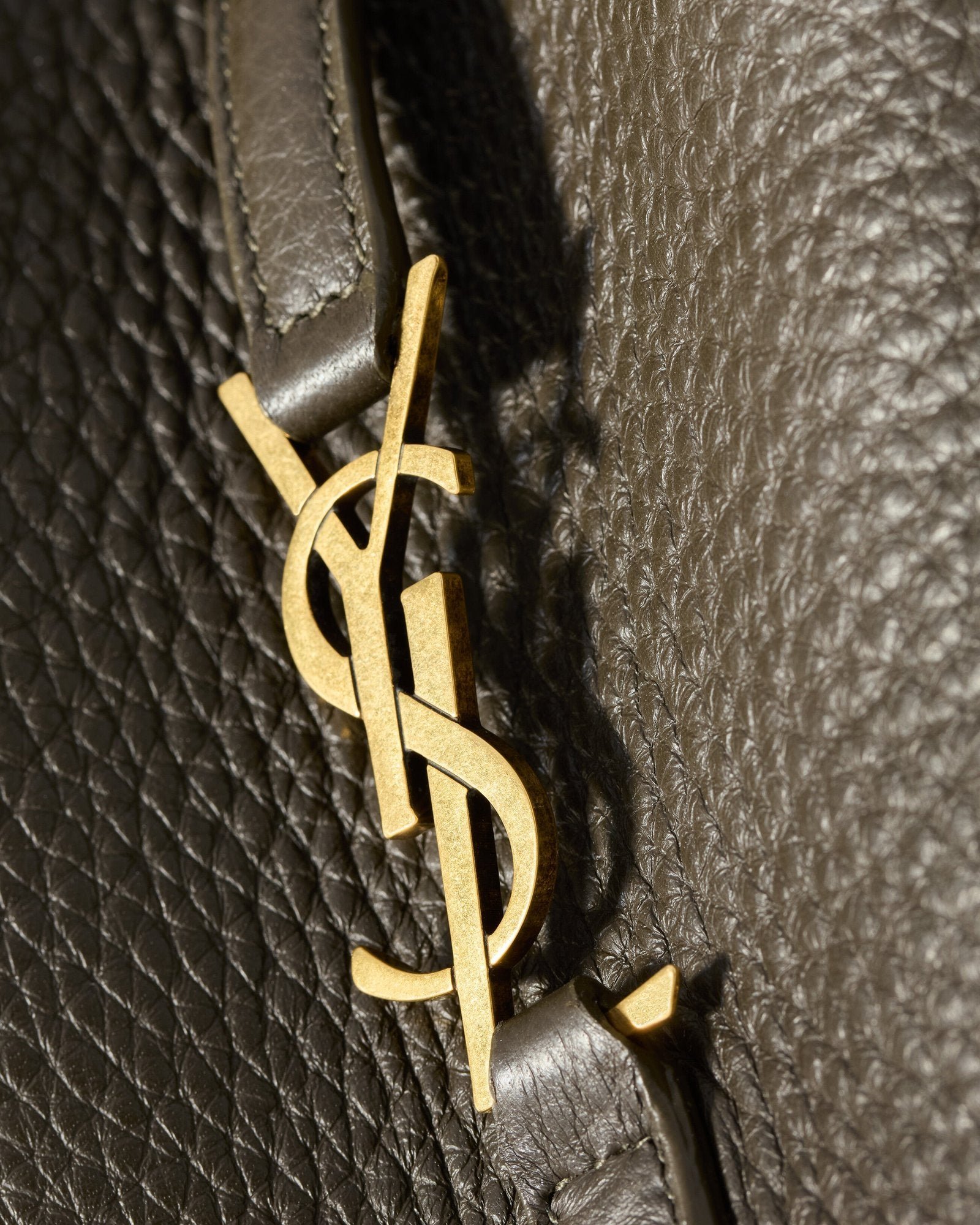 Le 5 À 7 Baby Bag in Grained Deerskin – Light Musk - Image 7